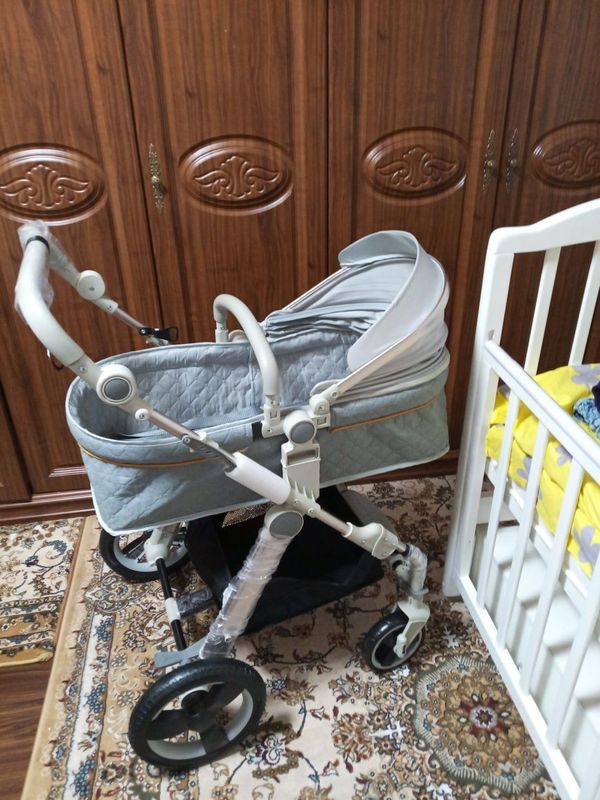 Коляска для малышей до 3-4 лет Коляска для малышей до 3-4 лет