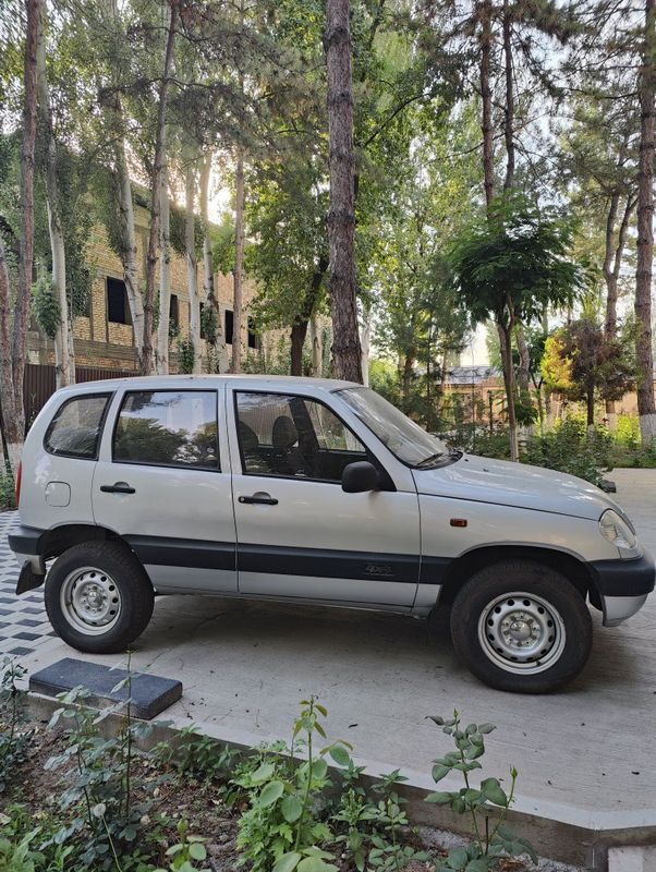 Chevrolet Niva 2008