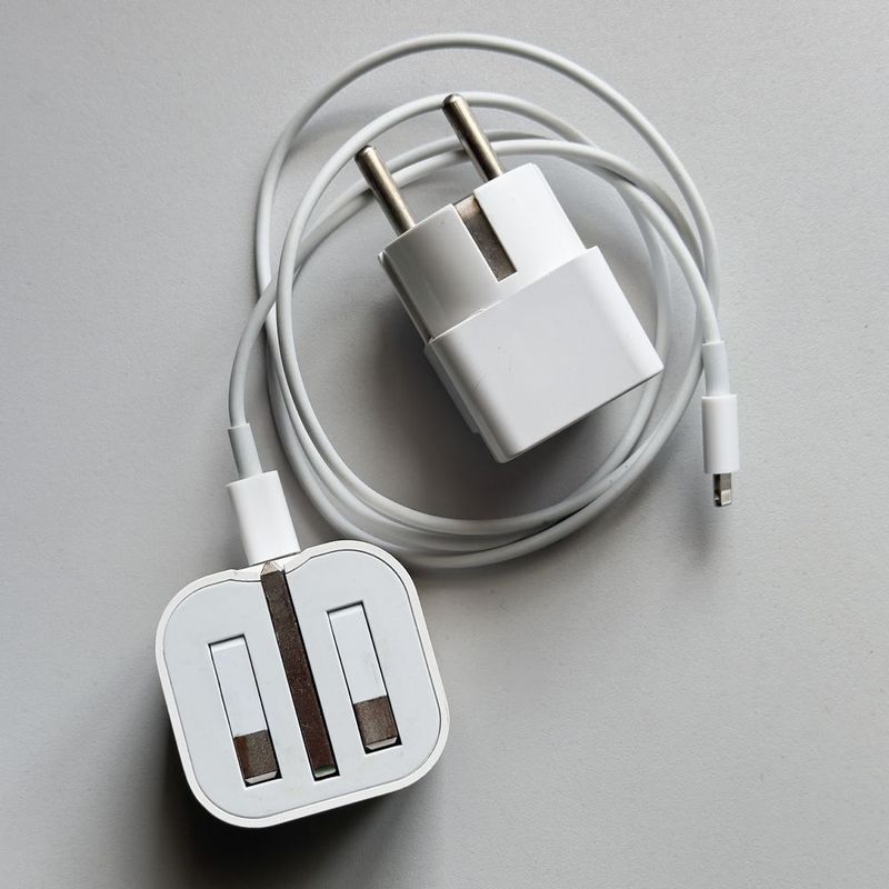 Iphone zaradnik tezda sotiladi