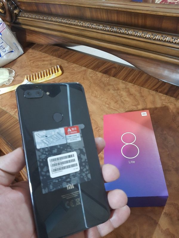 Redmi 8 lite global 4/64 Redmi 8 lite global 4/64