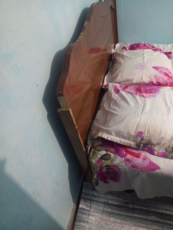 Divan sotiladi xolati orta Divan sotiladi xolati orta