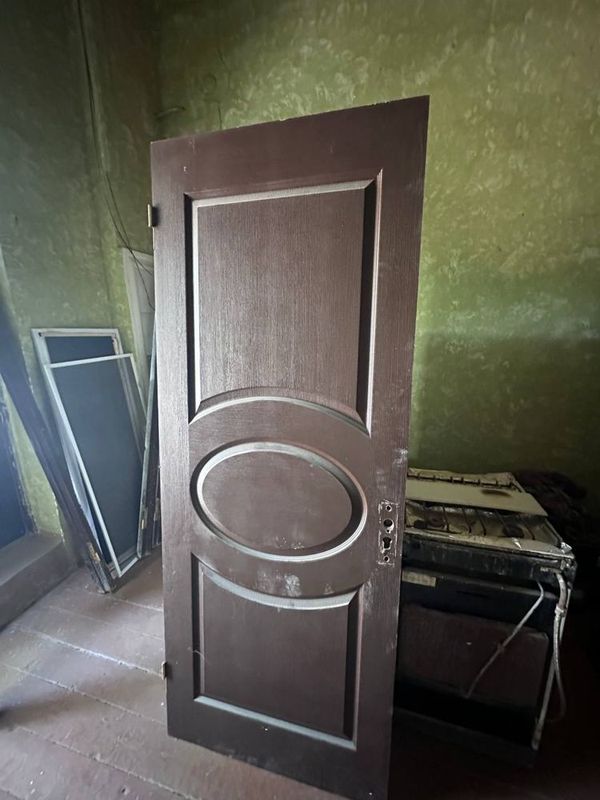 MDF eshik sotiladi MDF eshik sotiladi
