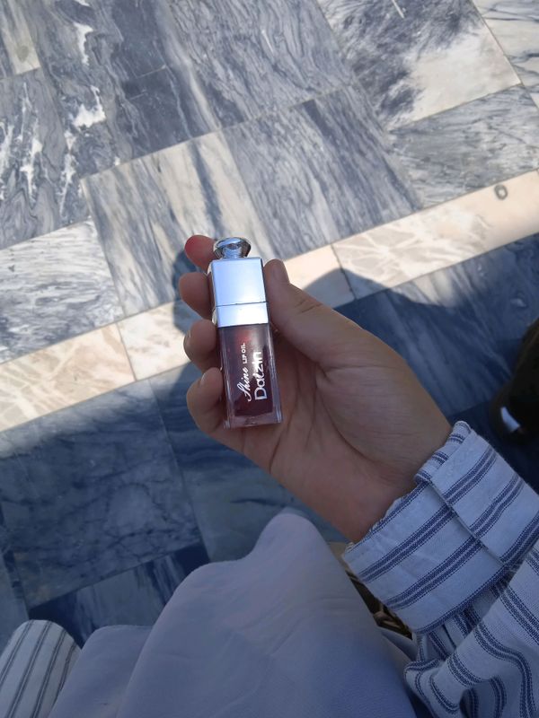 lip oil