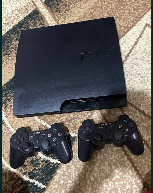 Playstation 4 slim + 2 ta jostik Playstation 4 slim + 2 ta jostik