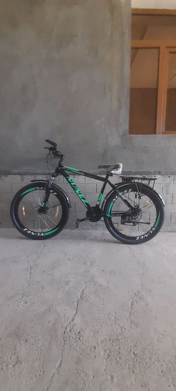 Velosiped Yangi Suv idishi va Nasosi bor