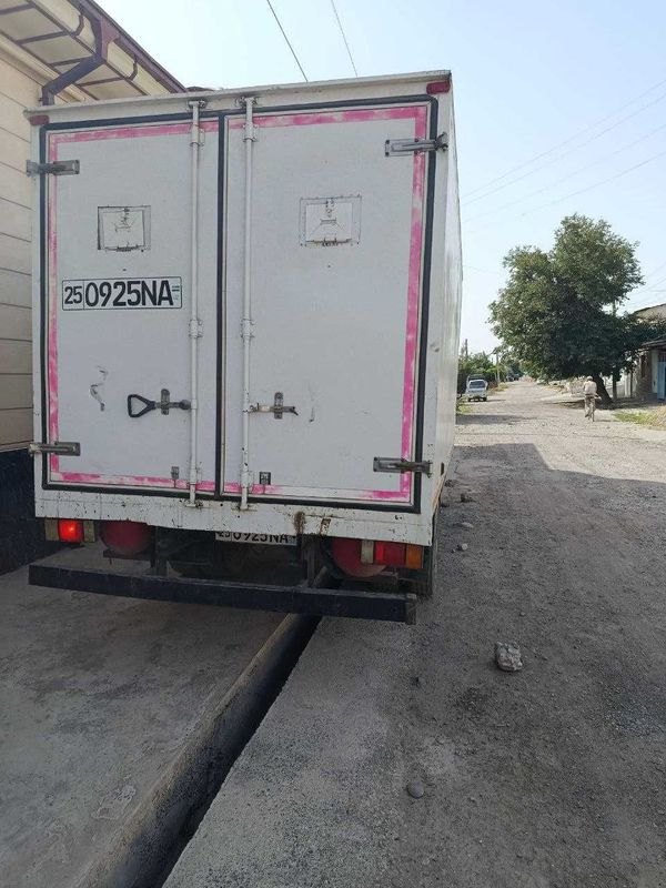 Исузу 5тонна заводской сотилади срочно келишилади яна нархи Исузу 5тонна заводской сотилади срочно келишилади яна нархи