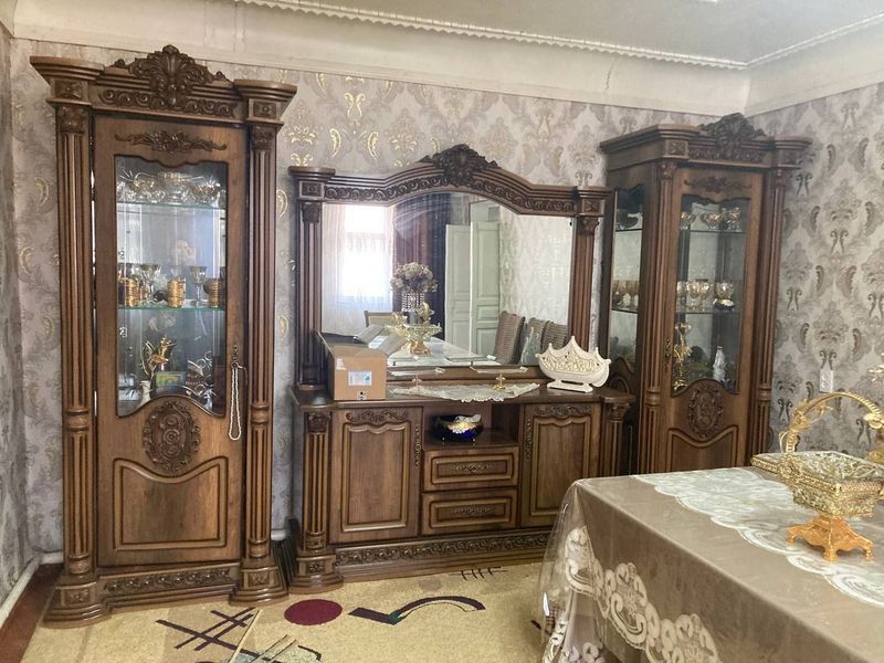 Мебель куп ишламаган холати яхши Мебель куп ишламаган холати яхши