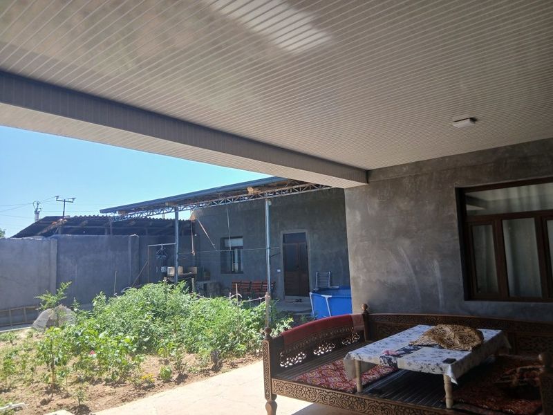 Serglida hovli 10 sotik yolni yuzda Serglida hovli 10 sotik yolni yuzda