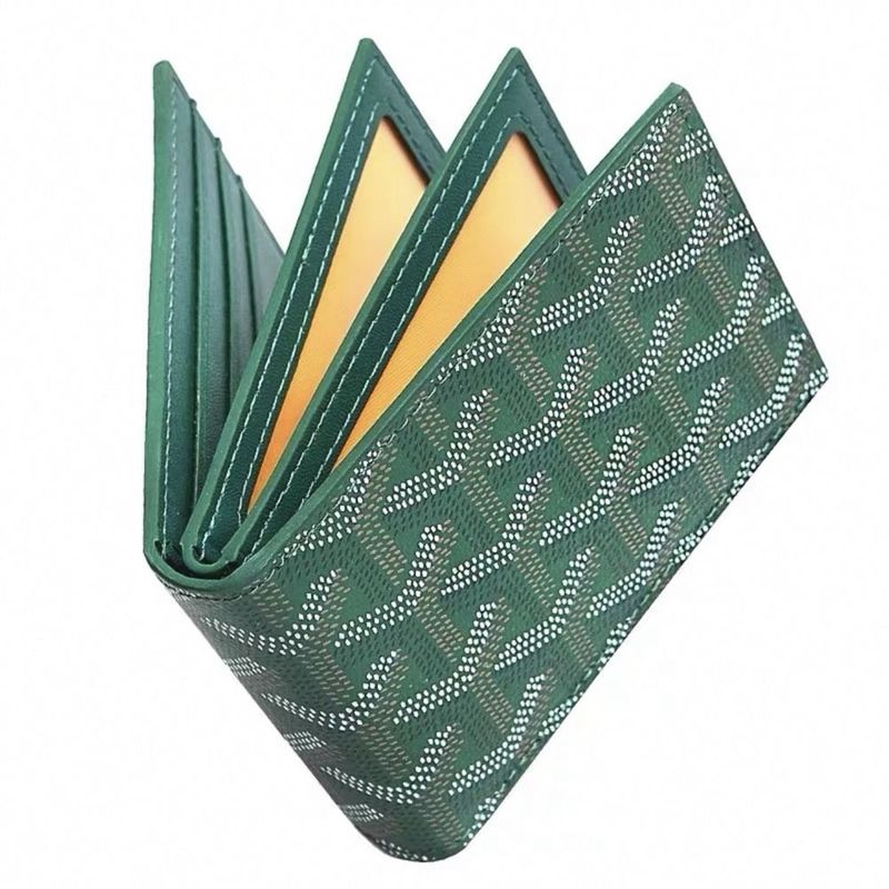 Кошелек Goyard с корманами для удостоверения. Кошелек Goyard с корманами для удостоверения.