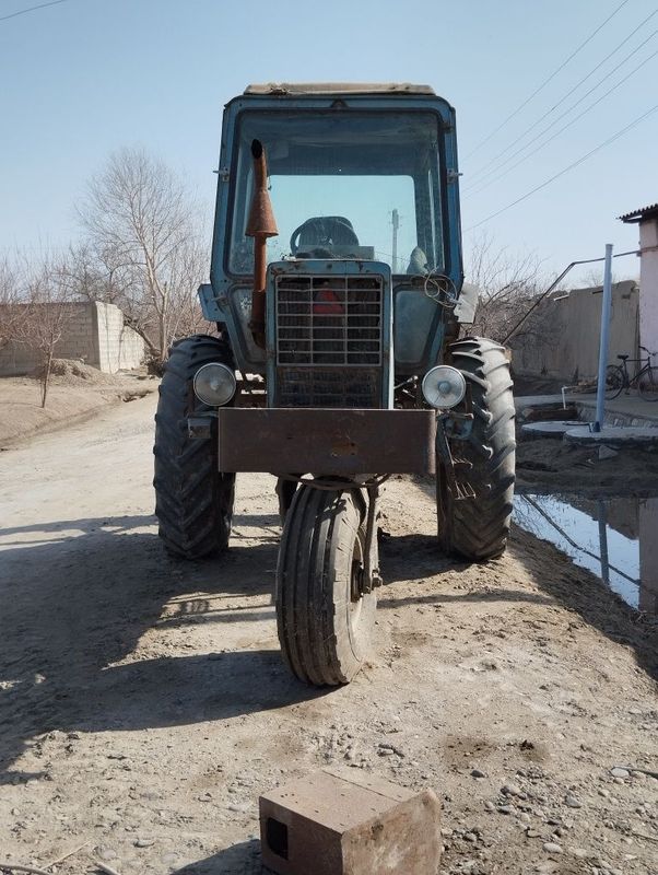 Belarus MTZ 80 sotiladi