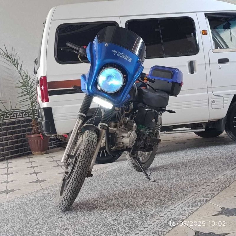 Mototsikl 200kuba