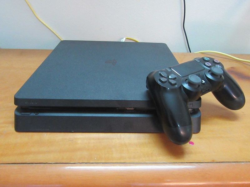 Playstation 4 slim в большом ассортименте доставка есть