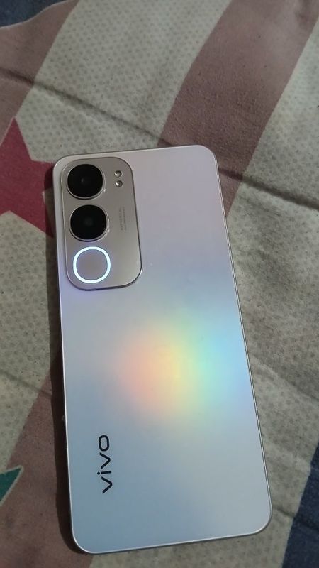 Vivo Y19s 6/128 srochno sotiladi Vivo Y19s 6/128 srochno sotiladi