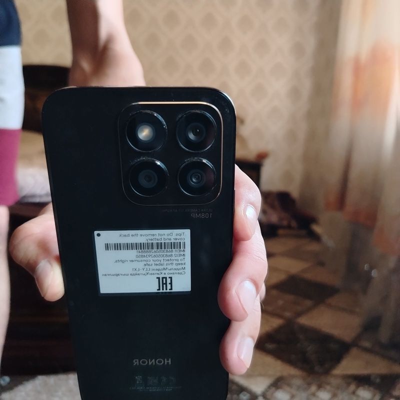 Продаю телефон HONOR X8B 128 г срочно Продаю телефон HONOR X8B 128 г срочно
