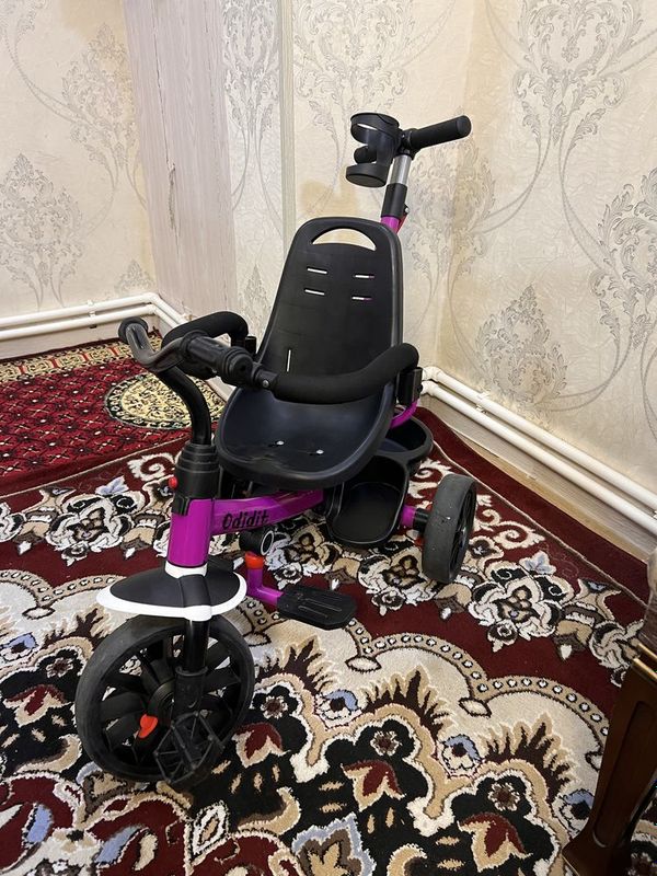 “Didit” velokolyaska sotiladi narxini kelishamiz “Didit” velokolyaska sotiladi narxini kelishamiz