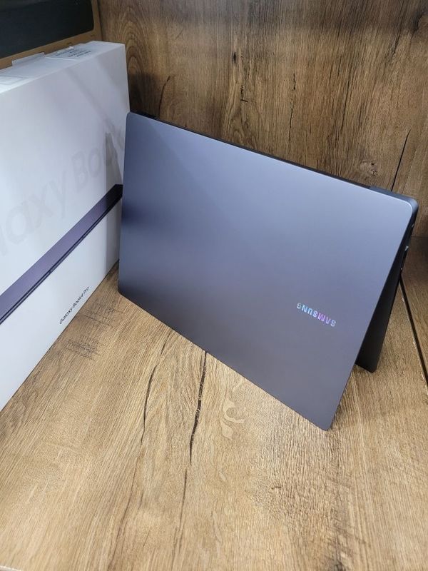 Samsung Galaxy Book pro4 Samsung Galaxy Book pro4