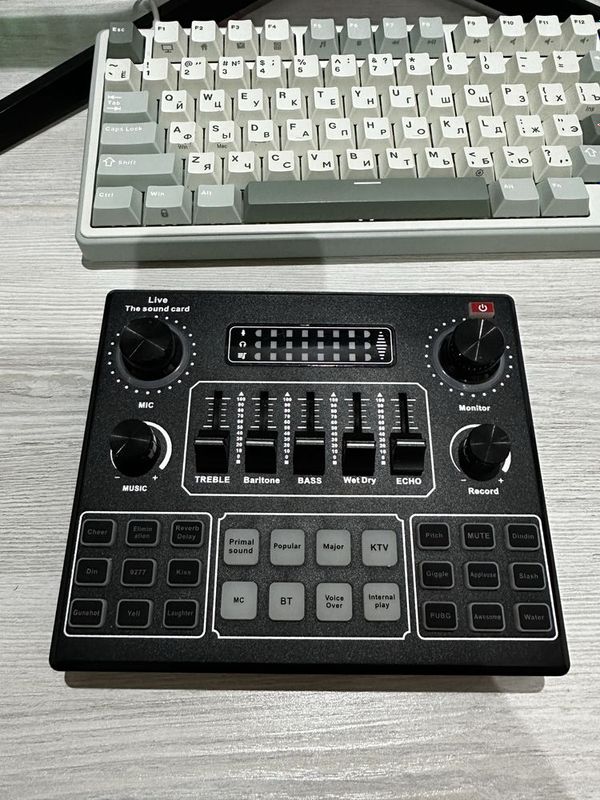 V8 Live Sound Card - звуковая карта V8 Live Sound Card - звуковая карта