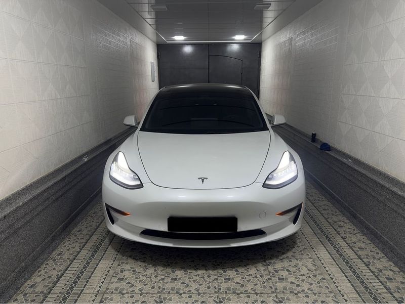 Tesla model 3 standart plus Tesla model 3 standart plus