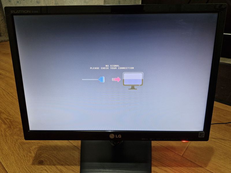 Монитор Lg "19"дюймов Монитор Lg "19"дюймов