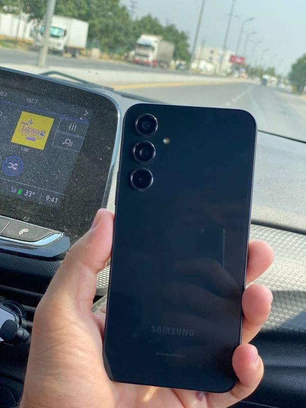 Samsung a54 ideal