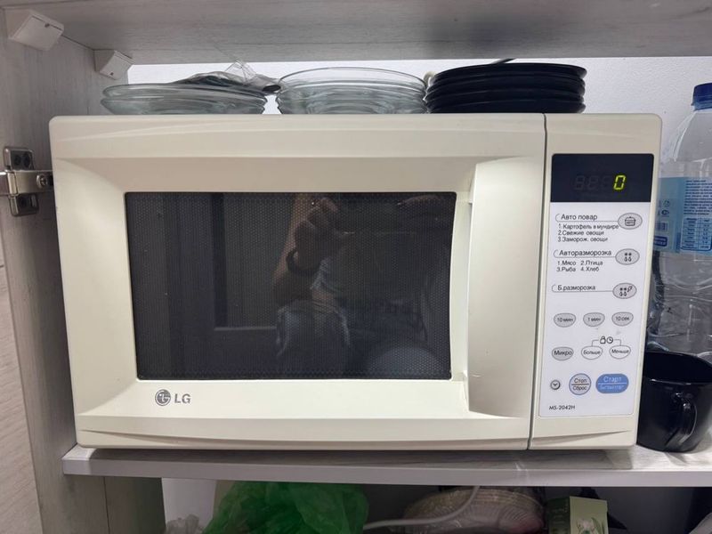 Продам микроволновку Продам микроволновку