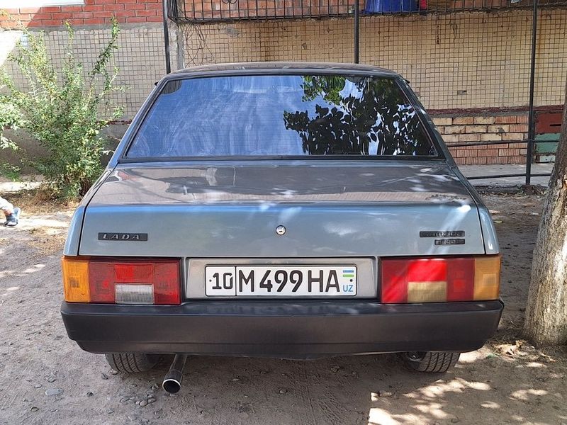 Lada 99 год 2001 Lada 99 год 2001