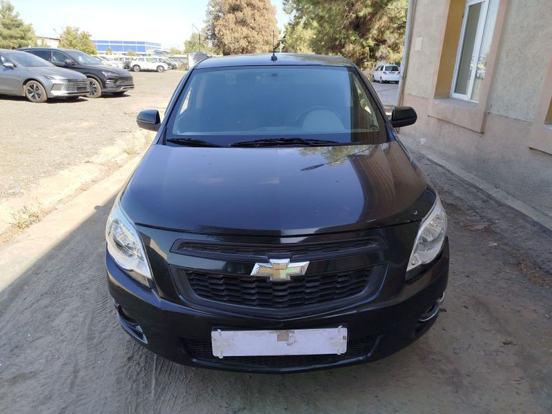 Cobalt sotiladi srochni 2014 yil
