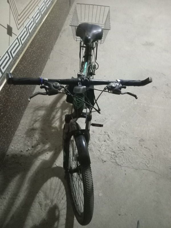 Velospet sotiladi narxi 800000 buliwi