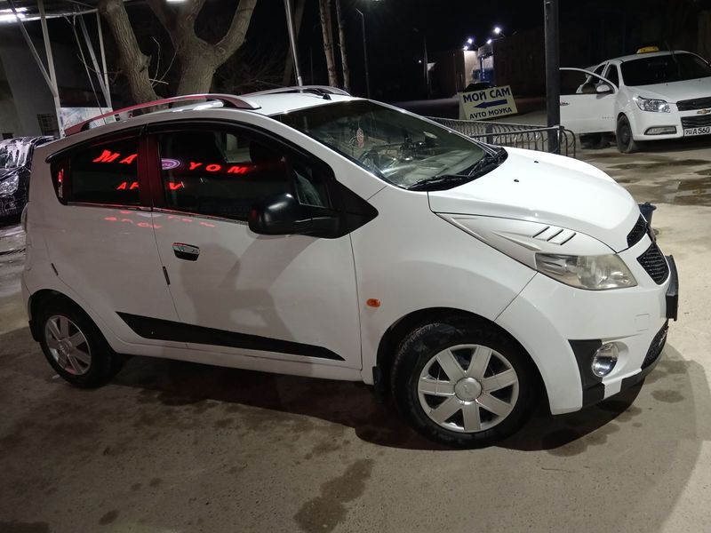 Chevrolet spark 2012