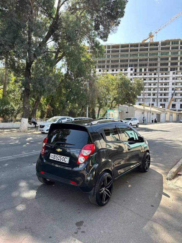 R17 Vossen diska sotiladi Yengide
