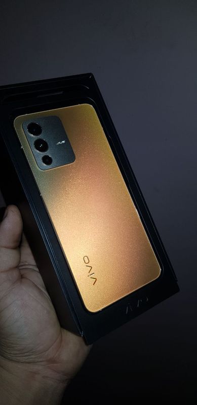 Vivo v23 5g. Holati idyal