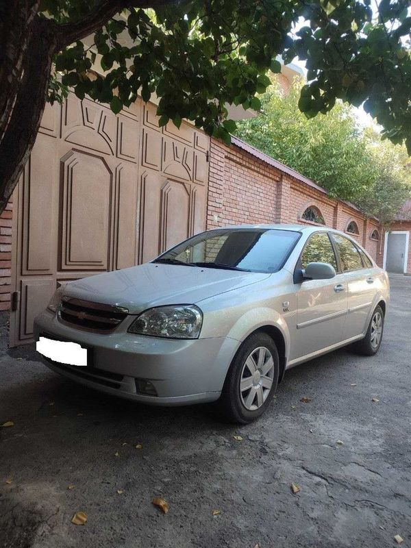 Lacetti 1.8 2013