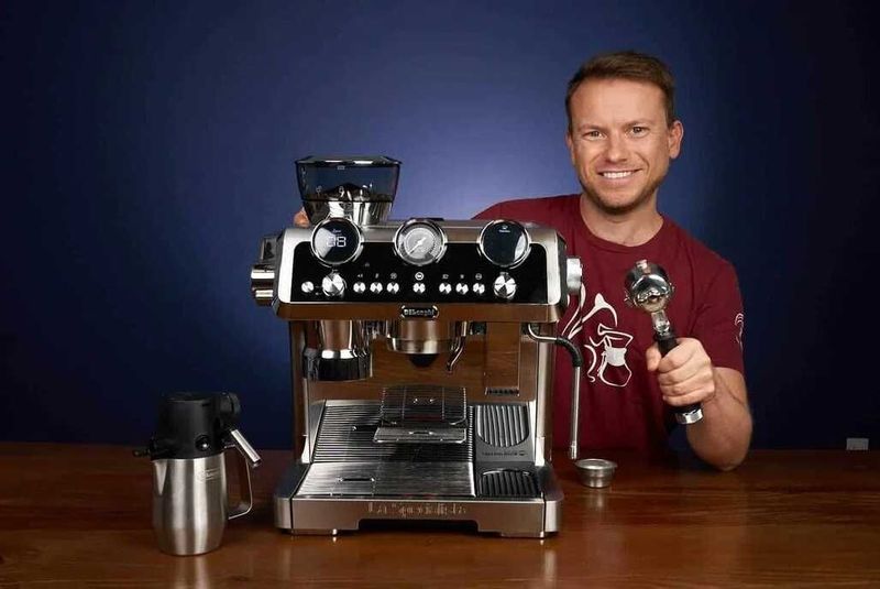 De’Longhi La Specialista Maestro — кофейное мастерство у вас дома De’Longhi La Specialista Maestro — кофейное мастерство у вас дома