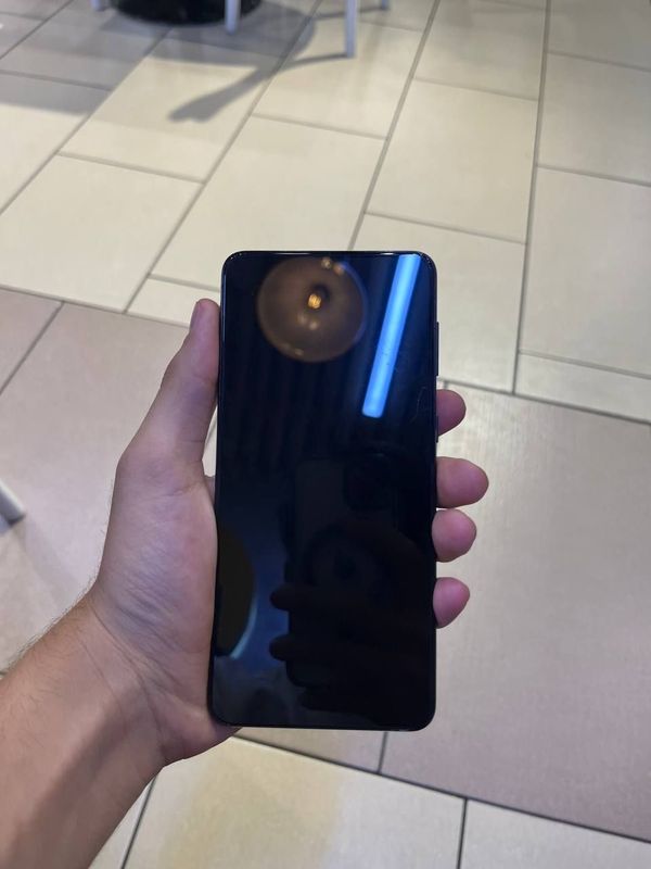 Продается Samsung S21+