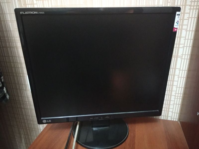 Lg Монитор клавиатура мышь Lg monitor klavitura mishka