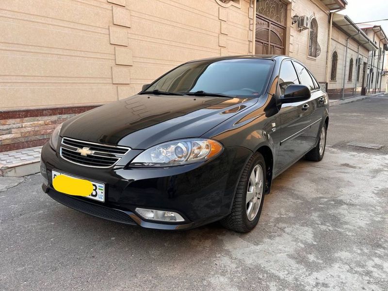 Lacetti 3 pozitsiya 2023 yil 9800 probeg