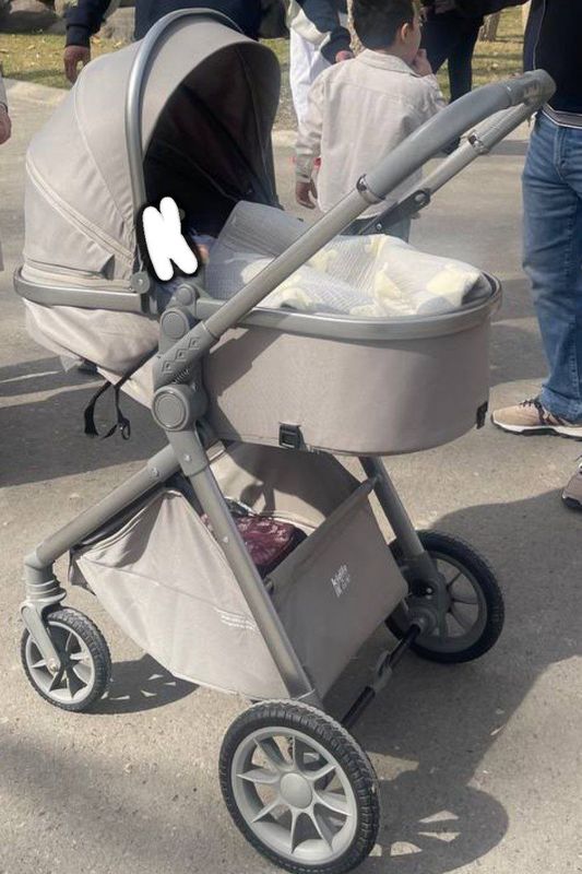 Kolyaska holati juda zo’r arzonga beraman srochnig