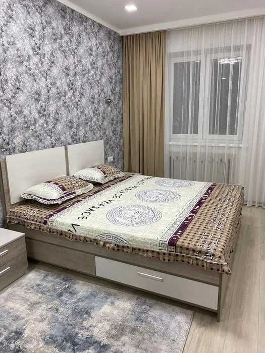 Сдаётся кв ор-р Художников Метро Бий 2/2/4 ро-н Мирзо-Улугбекский 542*