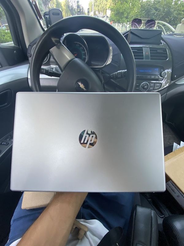 HP LAPTOP 15 8/512