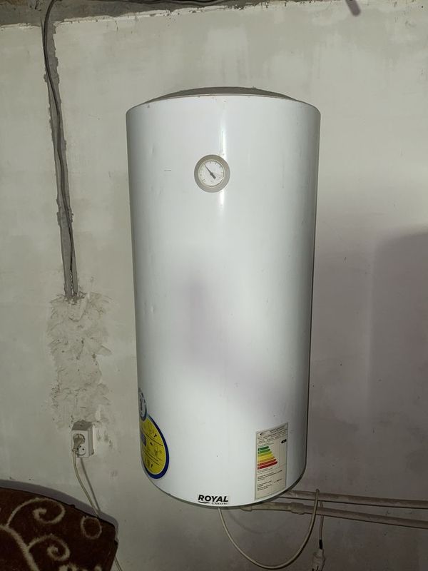 Ariston sotiladi srochna 100 litr (Аристон сотлади) Ariston sotiladi srochna 100 litr (Аристон сотлади)