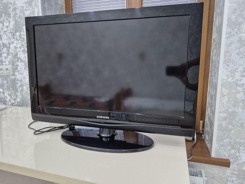 Продаётся телевизор Samsung 42 Продаётся телевизор Samsung 42