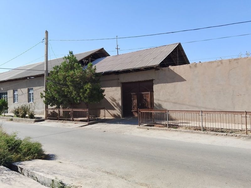 Hovli sotiladi narhi 450mln Hovli sotiladi narhi 450mln
