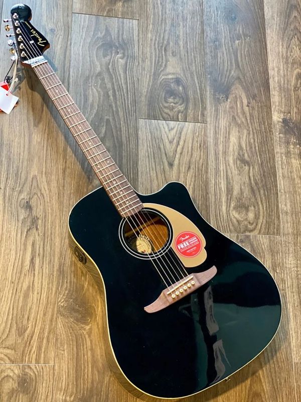 Продам Электроакустическую гитара Fender Redondo Player Продам Электроакустическую гитара Fender Redondo Player