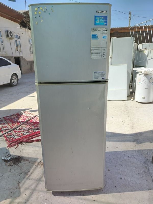 Samsung haladilnik sotiladi 950 ming Samsung haladilnik sotiladi 950 ming