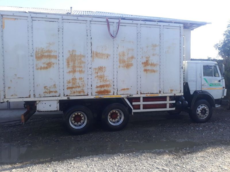Kamaz bortavoy 53212
