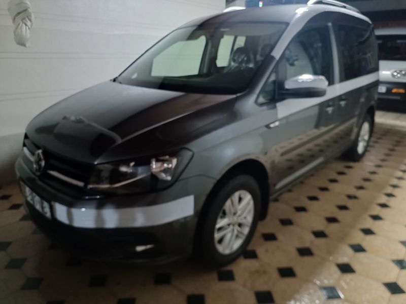 Moshina sotiladi Volkswagen Moshina sotiladi Volkswagen
