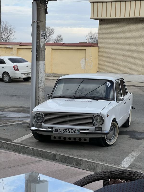 Срочна сотилади ваз 21013 Срочна сотилади ваз 21013