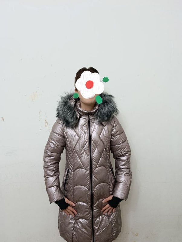 Qishki kurtka qòlqopli