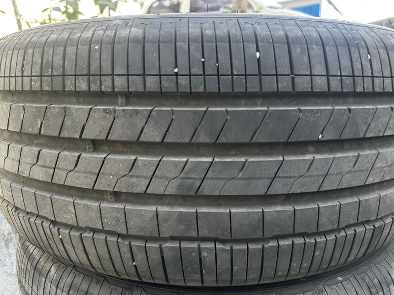 Hankook 255/45/20 Hankook 255/45/20