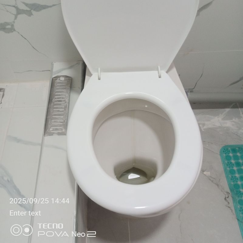 unitaz sotiladi yangi karobkadan ochilmagan